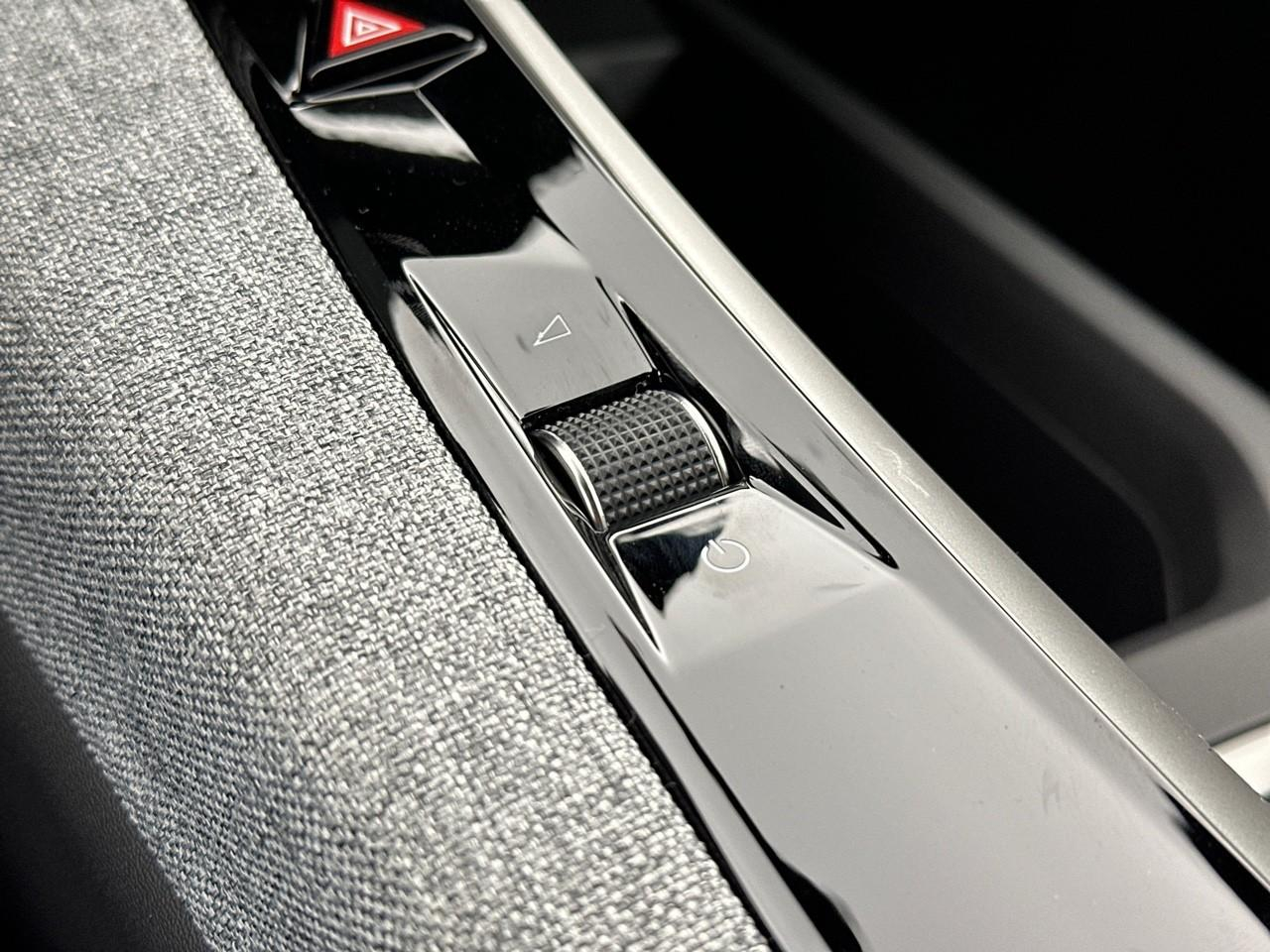 Peugeot 3008 hybrid 145 e-dcs6 allure — photo 31