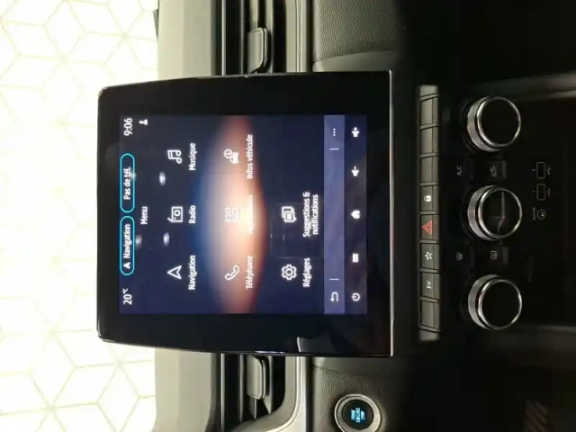 Renault Captur e-tech plug-in 160 — photo 18