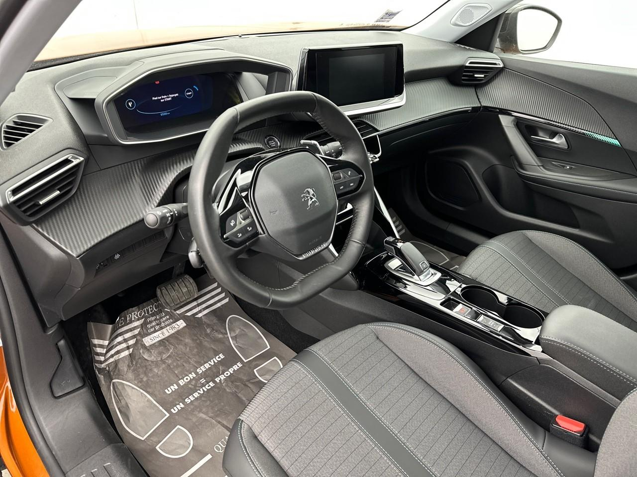Peugeot 2008 puretech 130 s&s eat8 allure pack — photo 8