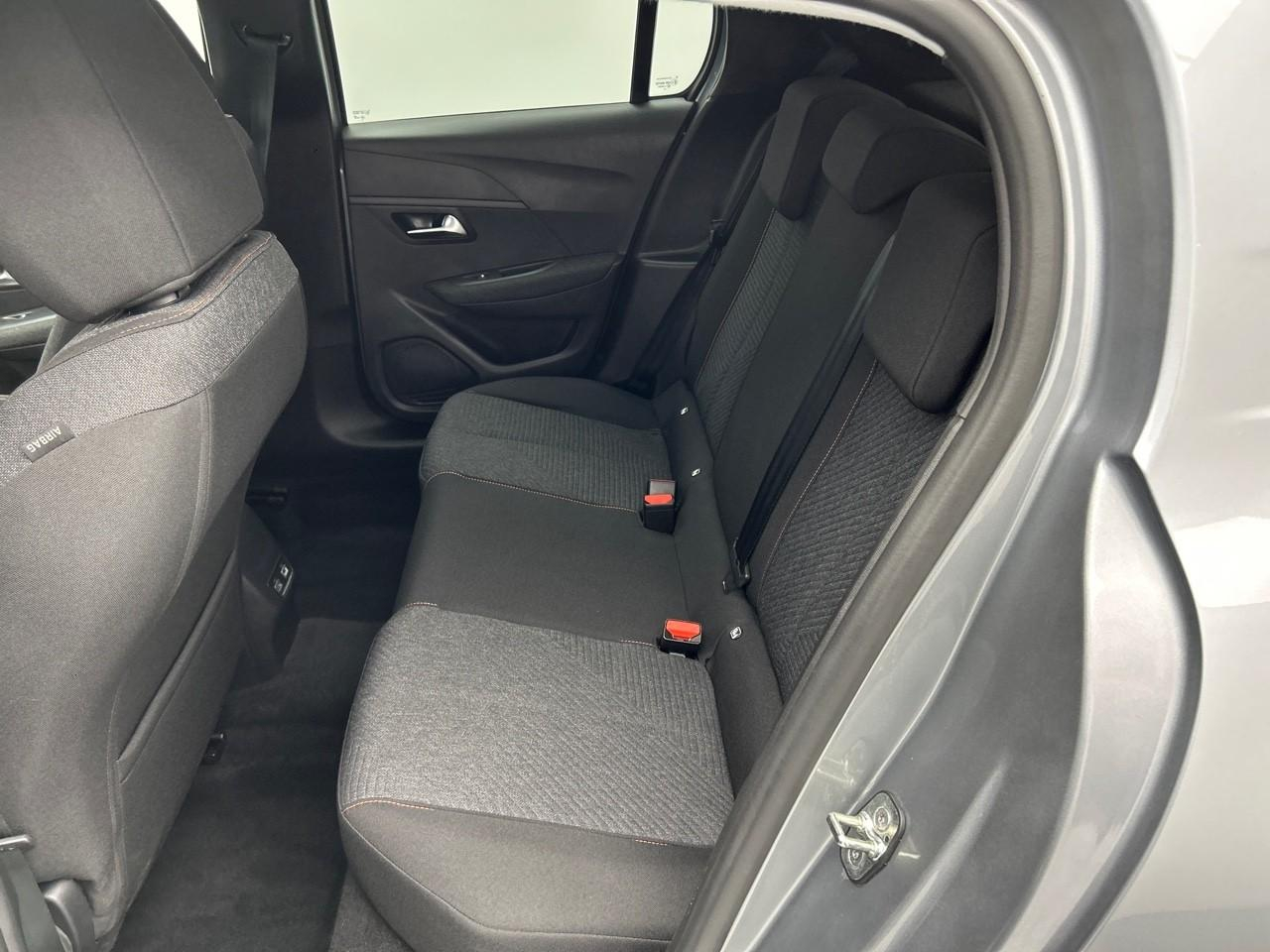 Peugeot 208 100 s&s bvm6 business — photo 13