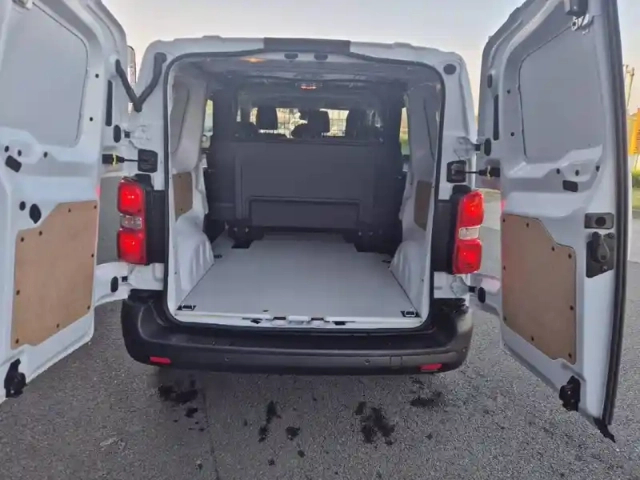 Citroën Jumpy ca repliable m diesel 150 ch manuelle — photo 6