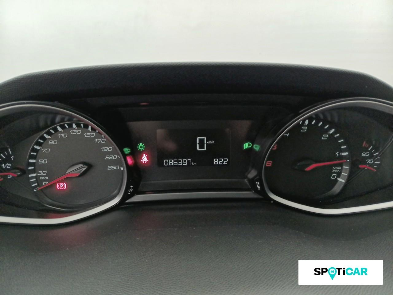 Peugeot 308 1.5 bluehdi 100ch e6.c s&s style — photo 18