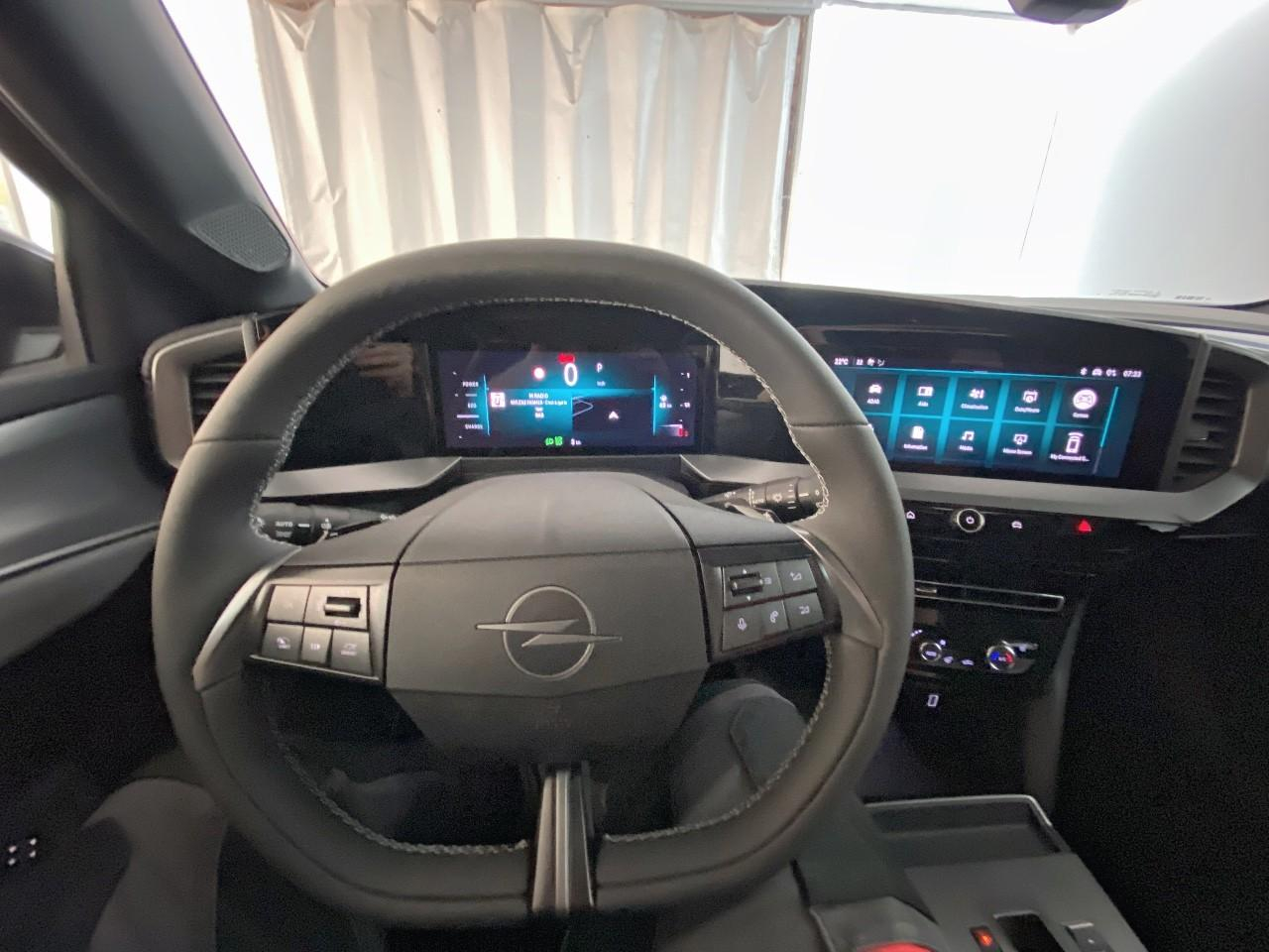 Opel Mokka 1.2 turbo hybrid 145 ch e-dct6 edition — photo 12
