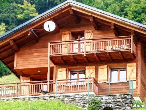 Chalet traditionnel avec vue panoramique - La Giettaz (73590)