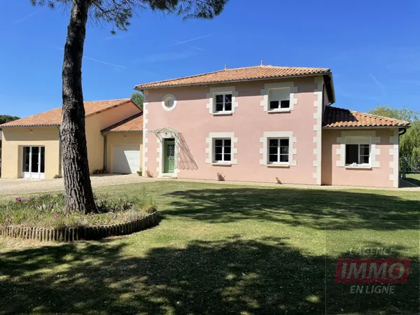 Maison contemporaine 6 pièces 163 m²
