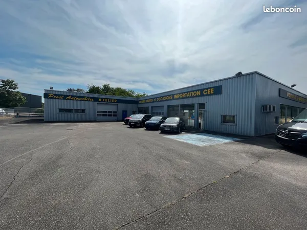 Bâtiment commercial