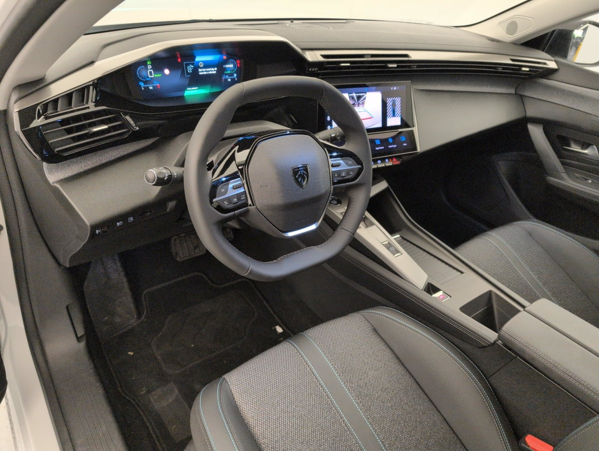 Peugeot 308 — photo 15