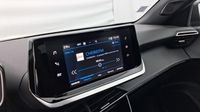 Peugeot 2008 SUV 2008 Allure Pack PureTech 130 S S EAT8 — photo 13
