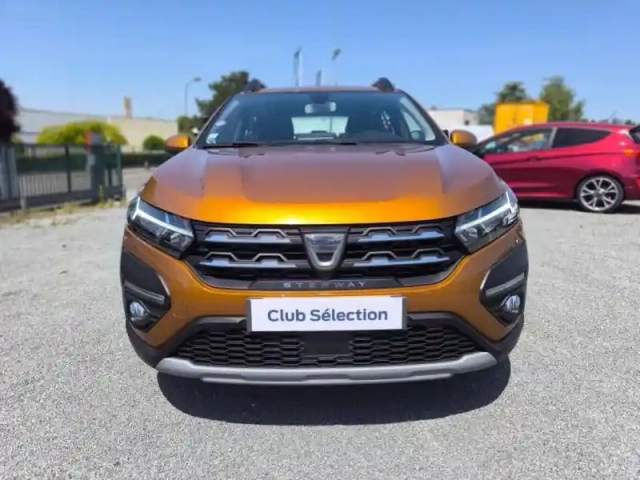 Dacia Sandero 1.0 tce 90ch stepway confort — photo 2