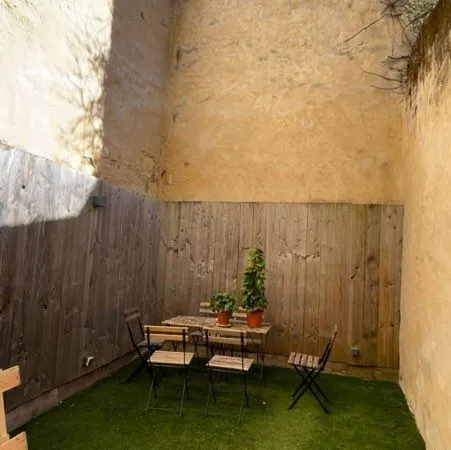 Chambre avec salle de bain privative