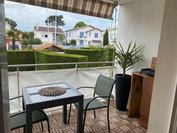 VAUX-SUR-MER - PONTAILLAC - Appartement 2 pièces rénové avec piscine, à 500 m de la plage