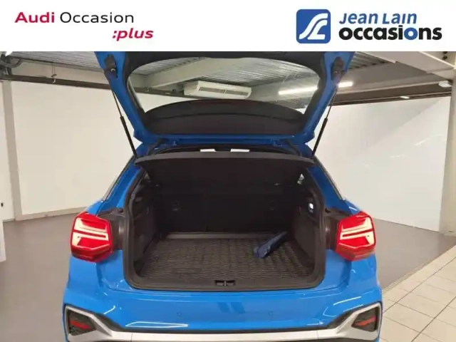 Audi Q2 35 tfsi 150 s tronic 7 — photo 10