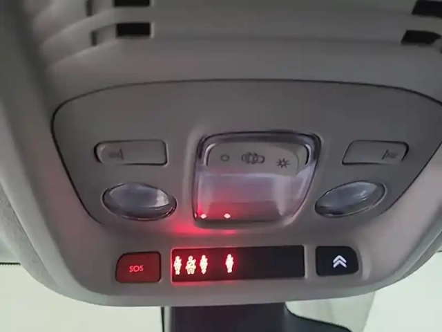 Citroën C3 Aircross bluehdi 120 s&amp;s eat6 — photo 101