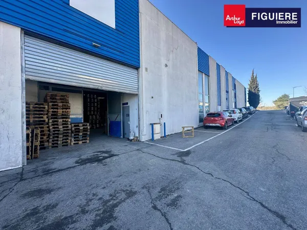 Local d'activité 490 m²