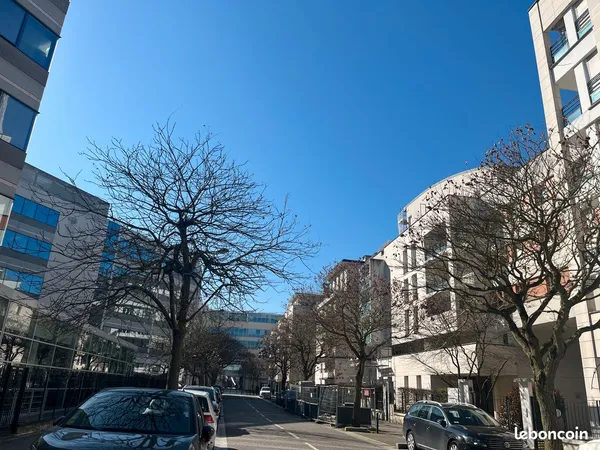 Location place de parking Montigny-le-Bretonneux / Pas du Lac