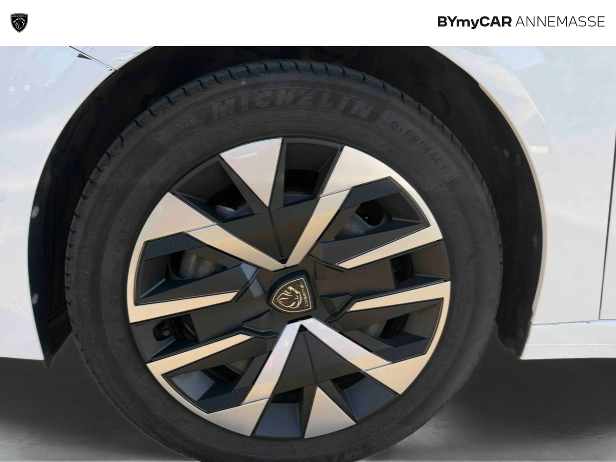 Peugeot 208 PureTech 100 S&amp;S BVM6 — photo 13