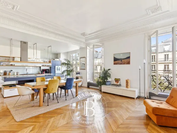 Exclusivité - Off market - Bel appartement familial - Charme de l'ancien - Etage élevé