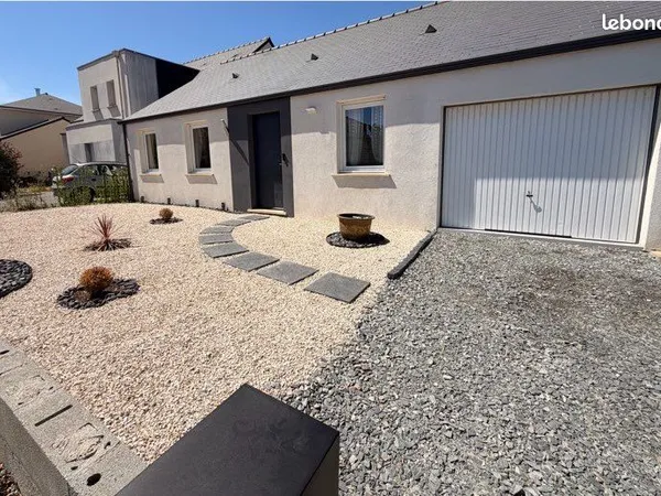 Maison récente de plain-pied - 3 chambres, terrasse de 40 m²