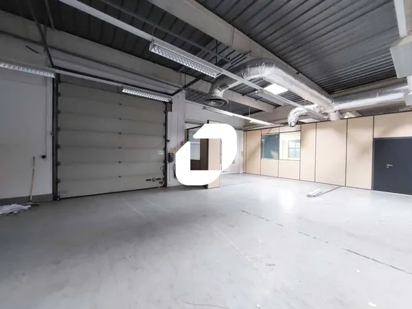 Local d'activité 1187 m²