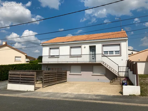 Maison familiale avec appartement et son accès indépendant