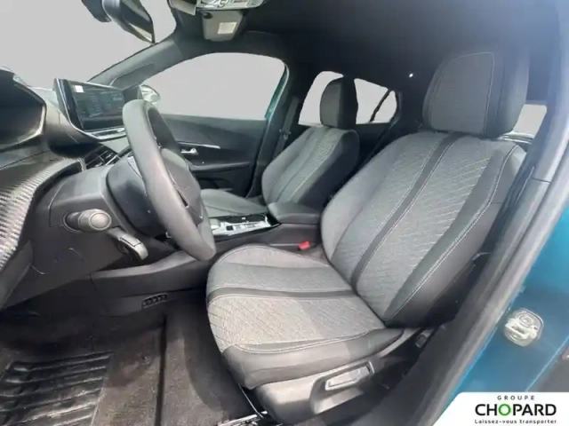 Peugeot 2008 electrique 54 kwh 156 ch — photo 11