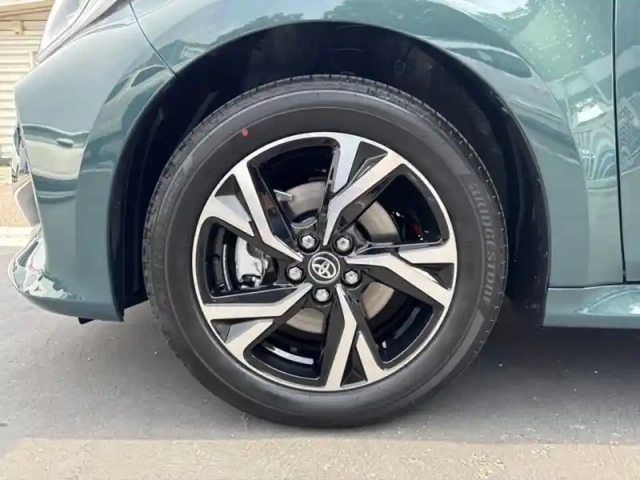 Toyota Yaris hybride 116h design pac — photo 9