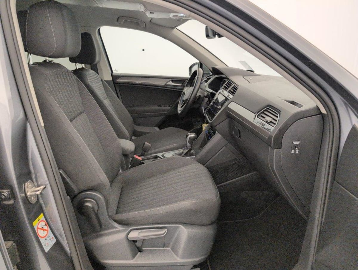 Volkswagen Tiguan Allspace — photo 13