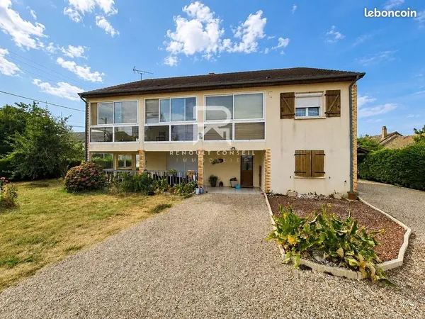 Maison 8 pièces 225 m²