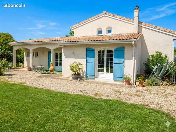 💎 Rare à Pompignac : Maison de Caractère Rénovée (170 m²) + Appartement Indépendant