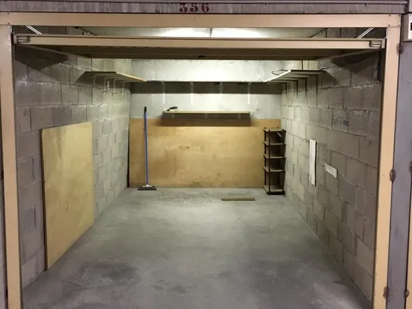 Parking 14 m²