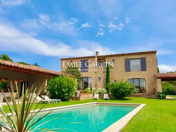 Beau Mas à louer à Gordes