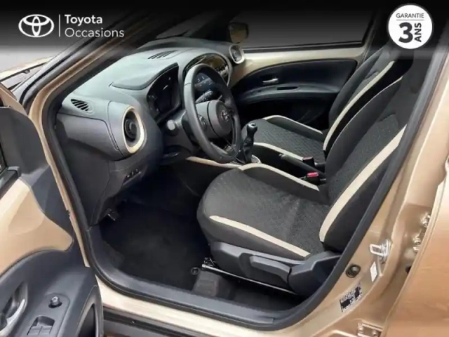 Toyota Aygo X 1.0 vvt-i 72ch design my23 — photo 11