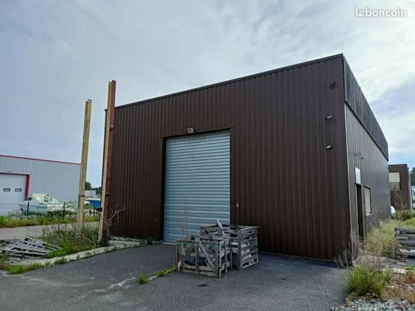 Local bureaux 150 m²