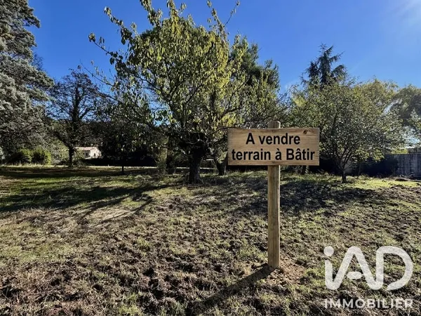 Terrain 1249 m²