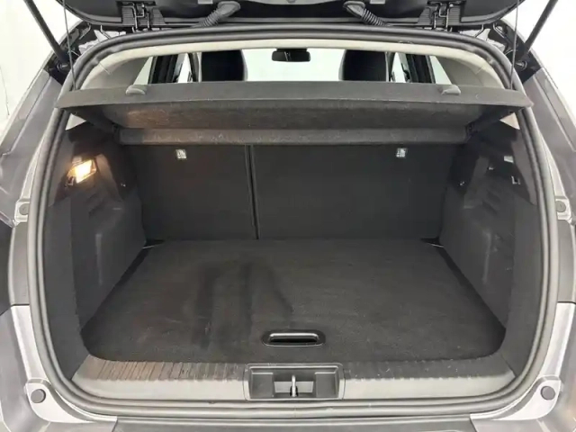 Renault Captur e-tech 145 - 21 — photo 18