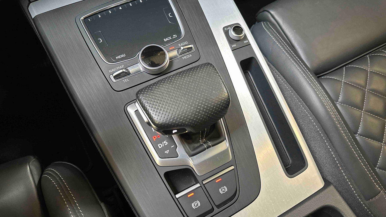 Audi Q5 55 TFSI e 367 S tronic 7 Quattro — photo 15