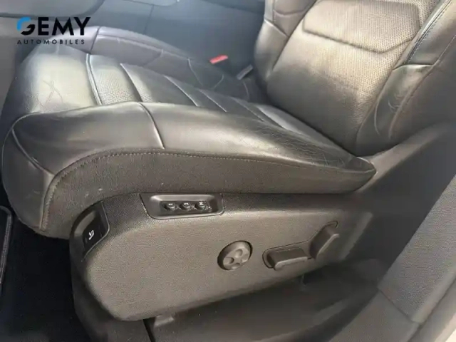 Citroën C5 Aircross hybride rechargeable 225 e-eat8 — photo 14