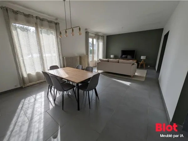 À VENDRE chez Blot Vitré - Maison surélevée sur sous-sol idéalement situé à Argentré-du-Plessis