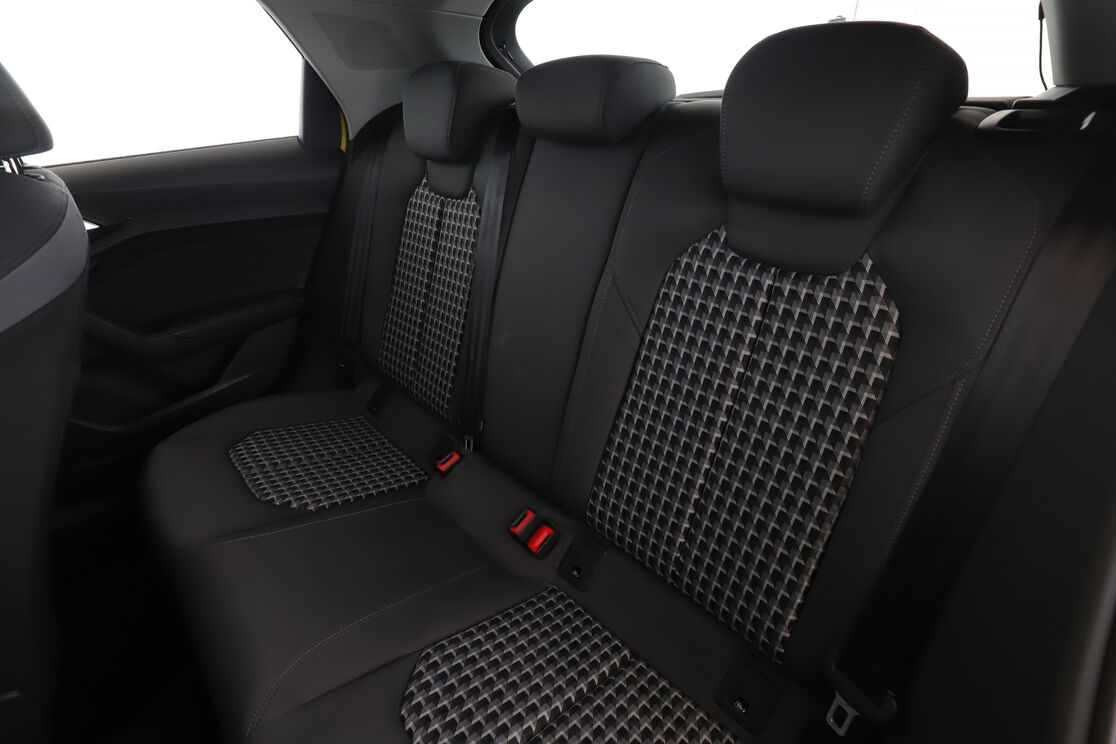 Audi A1 allstreet 35 TFSI S Tronic 7 — photo 13