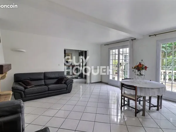 Maison 5 pièces 176 m²