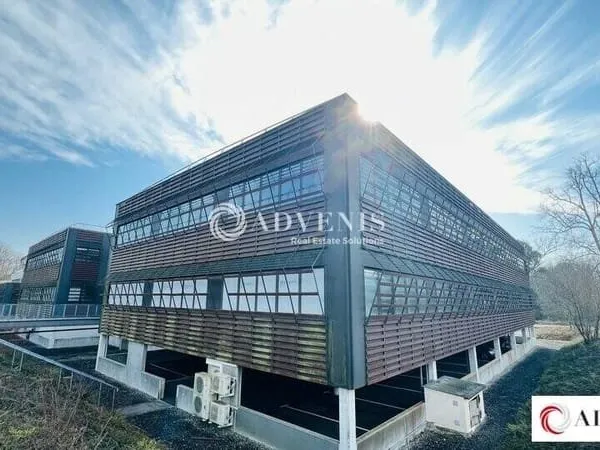 Bureaux 1765 m²