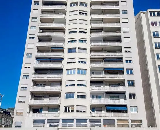 Bureaux 98m² avec terrasse - toulon centre