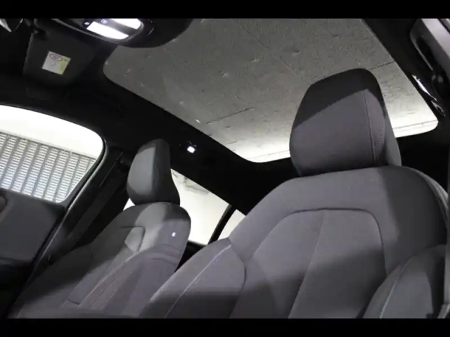 Volvo C40 recharge extended range 252ch plus — photo 11