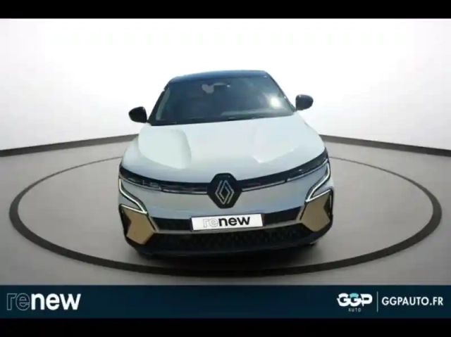 Renault Megane e-tech electric ev60 220ch iconic super charge -b — photo 2