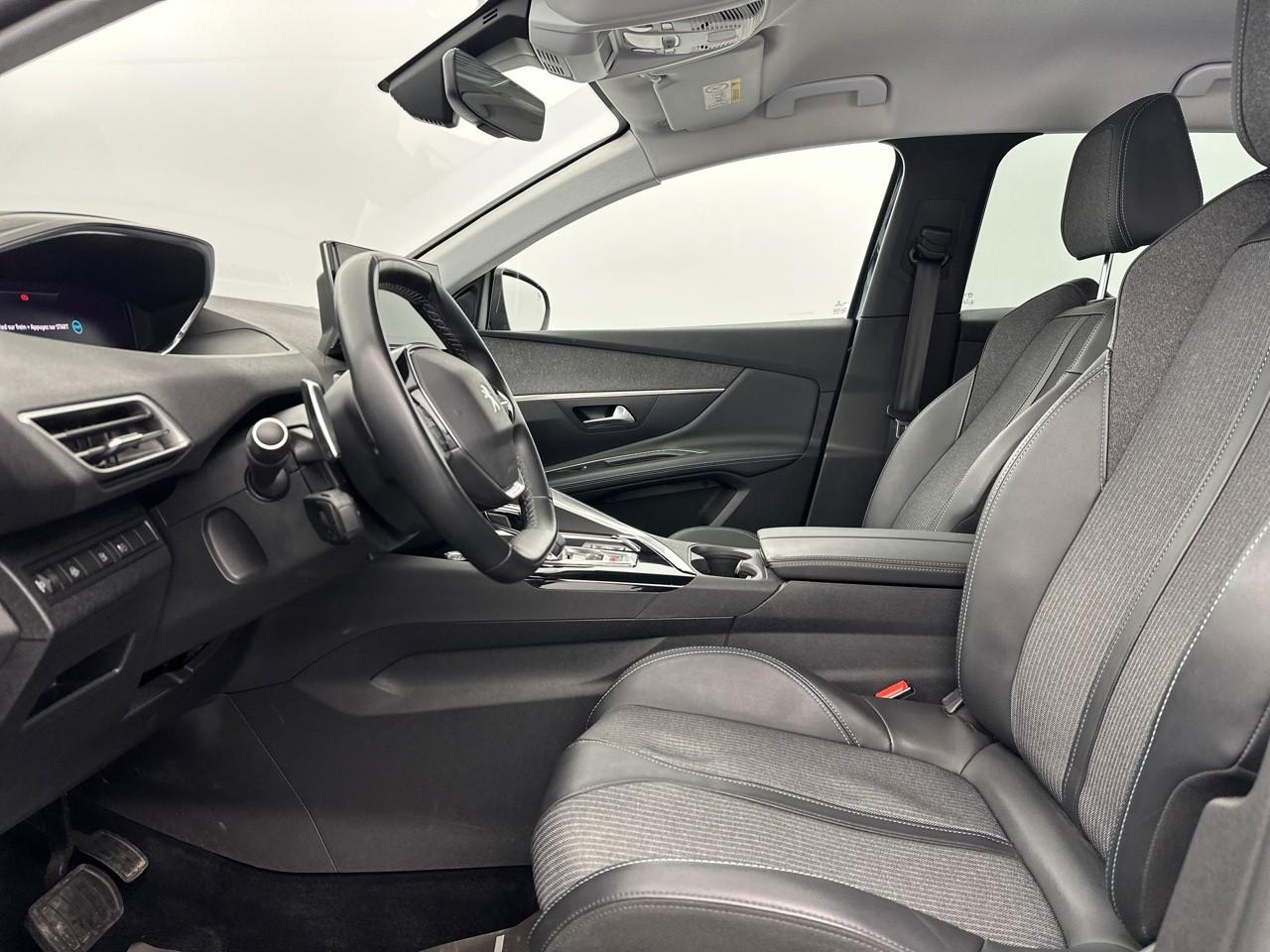 Peugeot 3008 hybrid 225 e-eat8 allure pack — photo 9