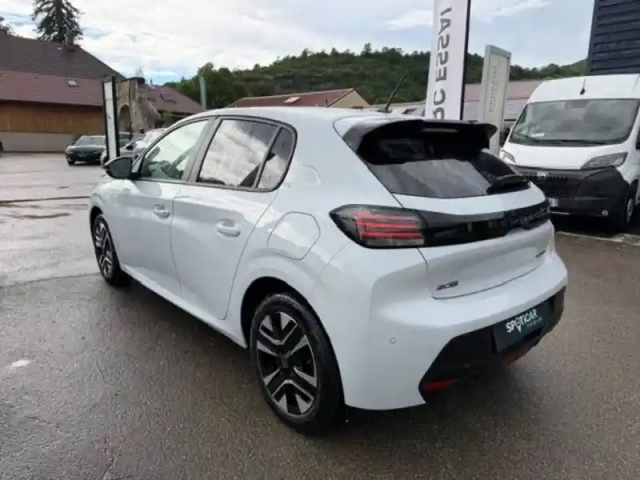 Peugeot 208 hybrid 110 ch e-dcs6 — photo 7