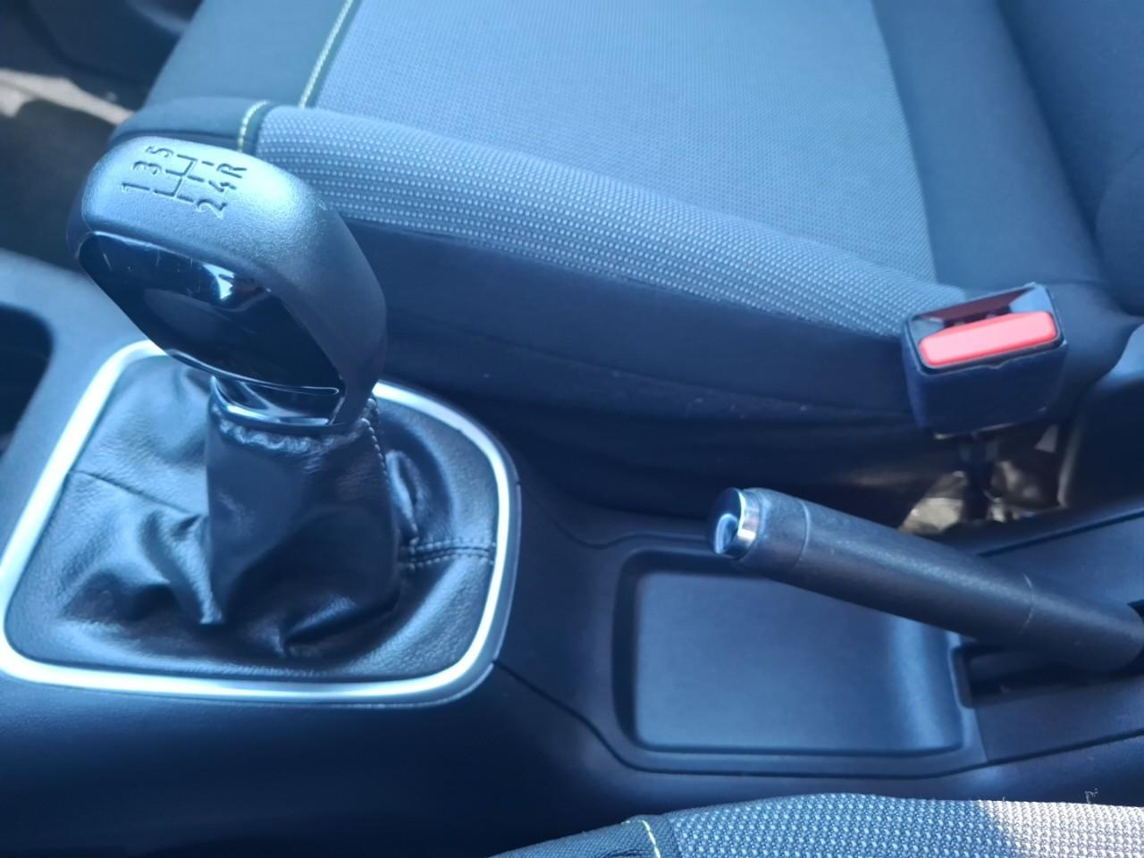 Citroën C3 1.2 puretech 83ch s&s shine — photo 22