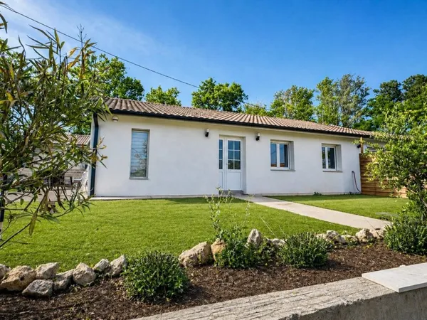 Maison + Studio avec entrée indépendante