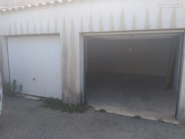 Parking/box 30 m² La Farlède
