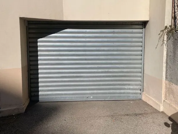 Garage fermé 12 m², Nice Madeleine